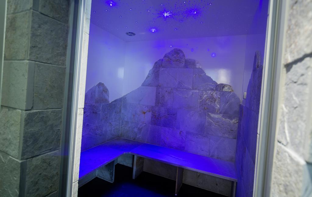 Wellness- Und Schneesporthotel Christiania Саас-Альмажель Екстер'єр фото